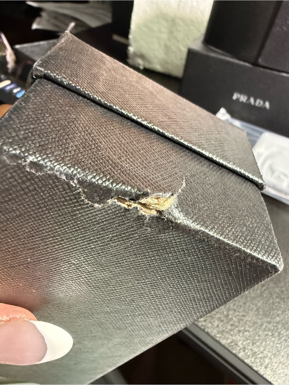 Prada sunglasses - Picture 4 of 4